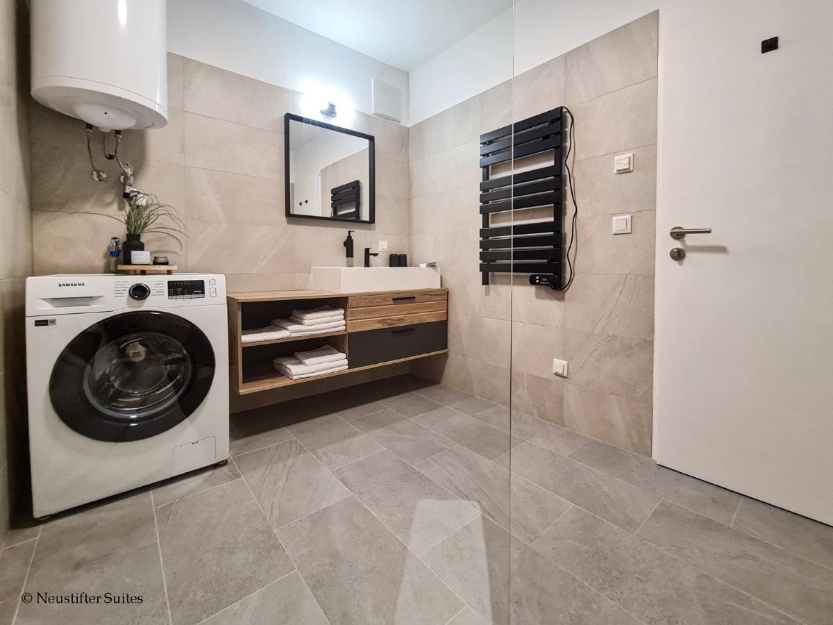St Antoni Suite2 Stilvolle Ferienwohnung Mit Parkplatz In Айзенштадт Екстер'єр фото